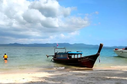 เกาะนาคายาย (หาดปนาย) คาตามารัน