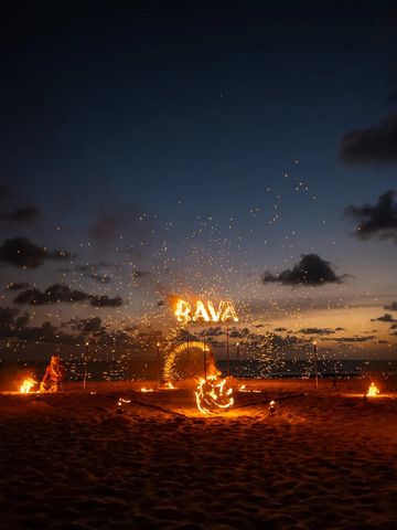 Огненное шоу в Rava Beach Club