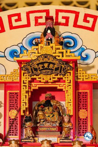Bridge-Crossing Ritual at Jong Nghi Geng Shrine