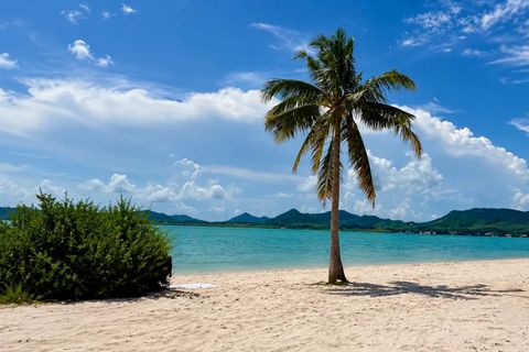 เกาะนาคายาย (หาดปนาย) คาตามารัน