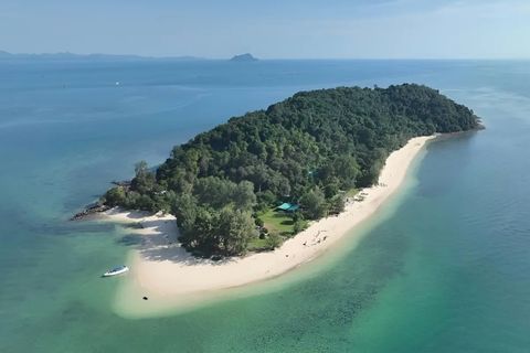เกาะนาคายาย (หาดปนาย) คาตามารัน